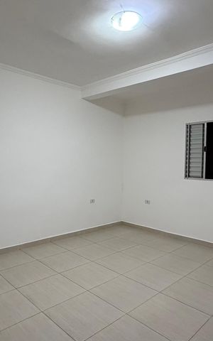 Casa para alugar com 74m², 2 quartos e 1 vaga