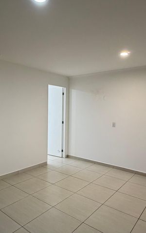 Casa para alugar com 74m², 2 quartos e 1 vaga