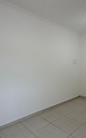 Casa para alugar com 74m², 2 quartos e 1 vaga