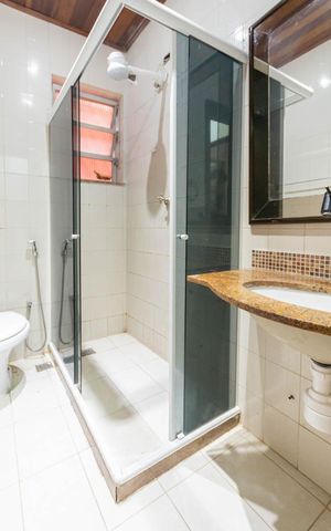 Apartamento para alugar com 60m², 2 quartos e sem vagaBanheiro