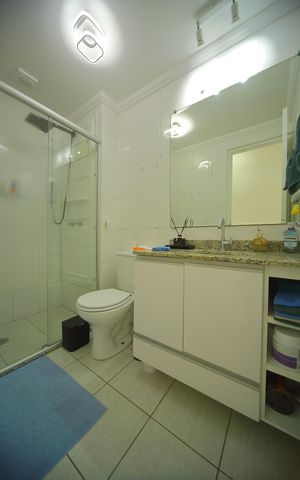 Apartamento para alugar com 68m², 2 quartos e 1 vagaBanheiro 