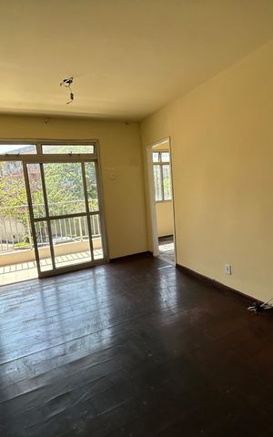Apartamento para alugar com 80m², 2 quartos e 1 vagaSala