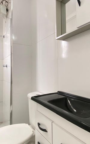 Apartamento à venda com 64m², 3 quartos e 1 vaga Apartamento à venda com 64m², 3 quartos e 1 vagaBanheiro