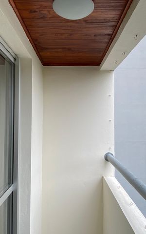 Apartamento à venda com 64m², 3 quartos e 1 vaga Apartamento à venda com 64m², 3 quartos e 1 vagaVaranda