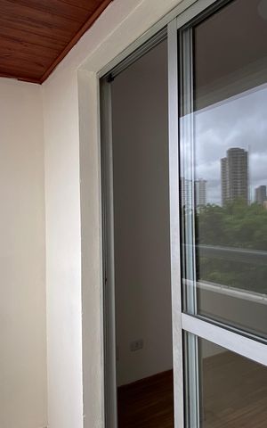 Apartamento à venda com 64m², 3 quartos e 1 vaga Apartamento à venda com 64m², 3 quartos e 1 vagaVaranda
