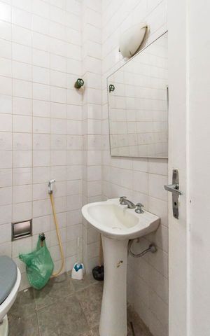 Apartamento à venda com 75m², 2 quartos e sem vagaBanheiro