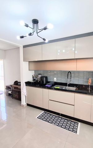Casa de condomínio à venda com 130m², 3 quartos e 2 vagas Casa de condomínio à venda com 130m², 3 quartos e 2 vagasCozinha
