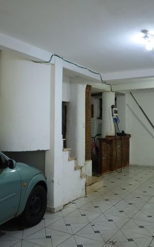 Casa para alugar com 100m², 2 quartos e sem vagaÁrea comum - Garagem
