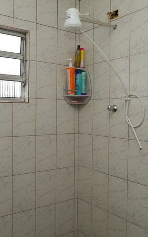 Casa para alugar com 156m², 3 quartos e 2 vagasBanheiro 1