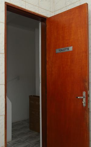 Casa para alugar com 156m², 3 quartos e 2 vagasBanheiro 1