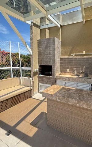 Casa de condomínio à venda com 230m², 5 quartos e 2 vagas Casa de condomínio à venda com 230m², 5 quartos e 2 vagasVaranda