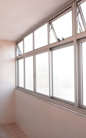 Apartamento para alugar com 102m², 2 quartos e 1 vagaÁrea de Serviço