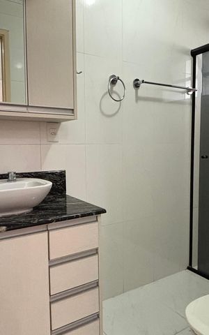 Apartamento à venda com 65m², 2 quartos e 1 vaga Apartamento à venda com 65m², 2 quartos e 1 vagaBanheiro Social