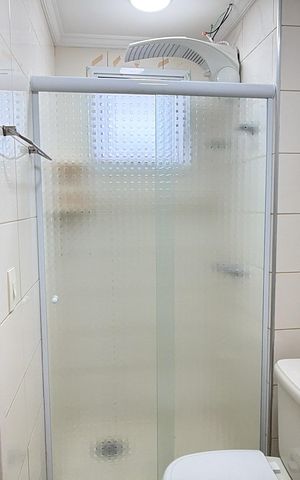 Apartamento para alugar com 56m², 2 quartos e 1 vaga Apartamento para alugar com 56m², 2 quartos e 1 vagaBanheiro da Suíte