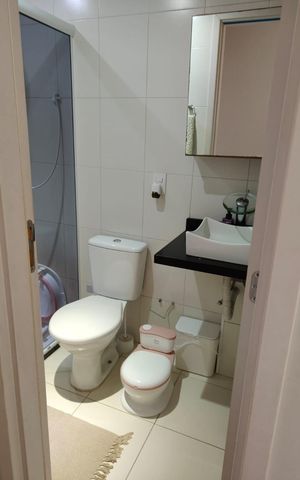 Apartamento à venda com 60m², 2 quartos e 2 vagas Apartamento à venda com 60m², 2 quartos e 2 vagasBanheiro