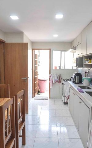 Apartamento à venda com 110m², 3 quartos e 2 vagas Apartamento à venda com 110m², 3 quartos e 2 vagasCozinha