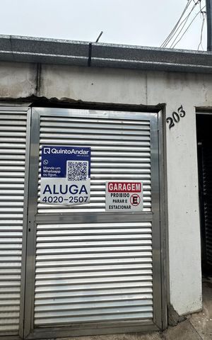 Casa para alugar com 70m², 2 quartos e sem vaga Casa para alugar com 70m², 2 quartos e sem vagaFachada