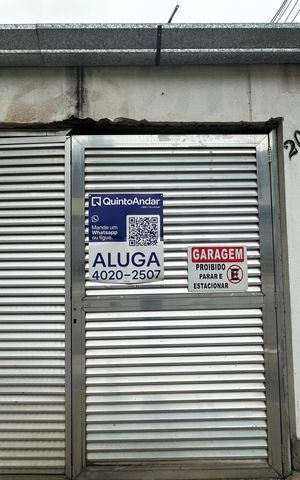 Casa para alugar com 70m², 2 quartos e sem vaga Casa para alugar com 70m², 2 quartos e sem vagaFachada