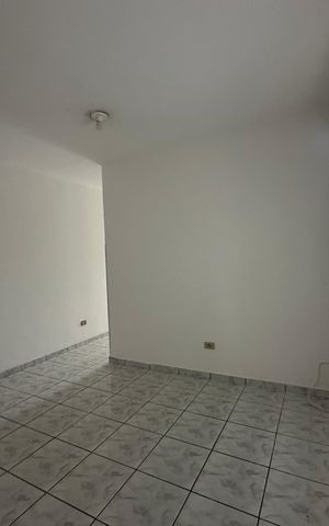 Casa para alugar com 70m², 2 quartos e sem vaga Casa para alugar com 70m², 2 quartos e sem vagaSala