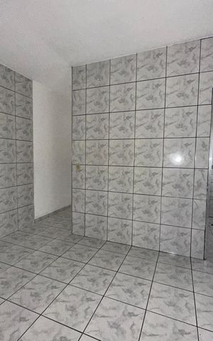 Casa para alugar com 70m², 2 quartos e sem vaga Casa para alugar com 70m², 2 quartos e sem vagaCozinha