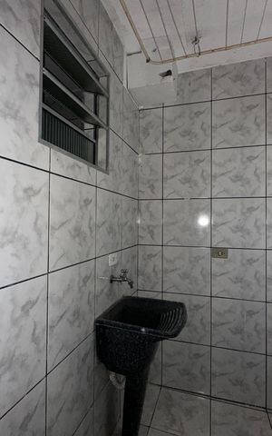 Casa para alugar com 70m², 2 quartos e sem vaga Casa para alugar com 70m², 2 quartos e sem vagaÁrea de Serviço
