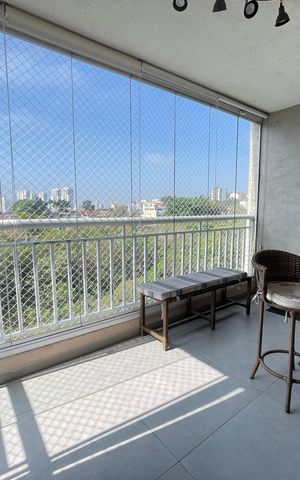 Apartamento para alugar com 84m², 2 quartos e 1 vagaVaranda