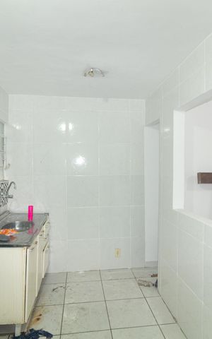 Casa à venda com 50m², 2 quartos e sem vaga Casa à venda com 50m², 2 quartos e sem vagaCozinha e Área de Serviço