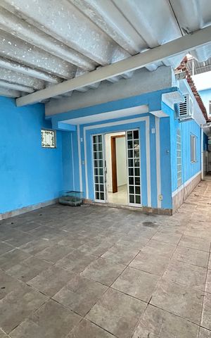 Casa para alugar com 150m², 4 quartos e 2 vagasGaragem/Fachada