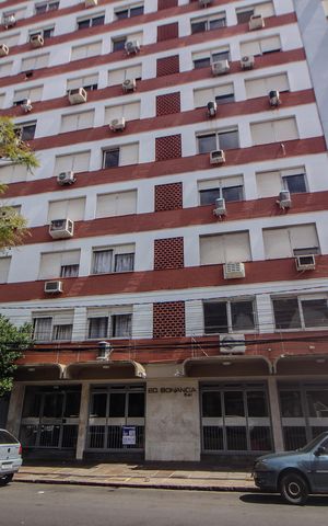 Studio para alugar com 32m², 1 quarto e sem vaga Studio para alugar com 32m², 1 quarto e sem vagaFachada