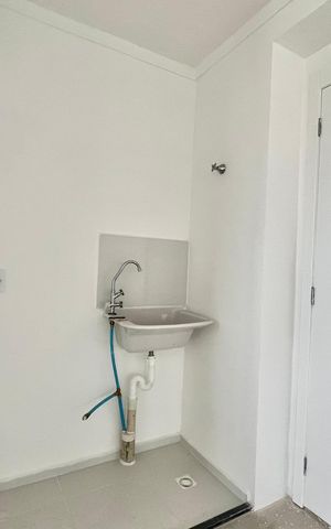 Apartamento à venda com 42m², 2 quartos e sem vaga Apartamento à venda com 42m², 2 quartos e sem vagaÁrea de Serviço