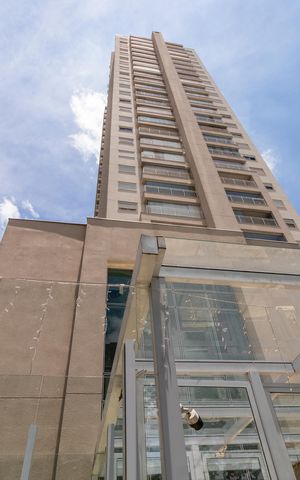 Apartamento para alugar com 99m², 2 quartos e sem vaga Apartamento para alugar com 99m², 2 quartos e sem vagaFachada