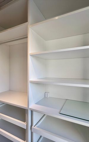Apartamento para alugar com 74m², 1 quarto e 1 vaga Apartamento para alugar com 74m², 1 quarto e 1 vagaCloset