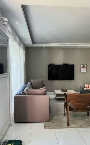 Casa de condomínio à venda com 340m², 4 quartos e 1 vagaSala