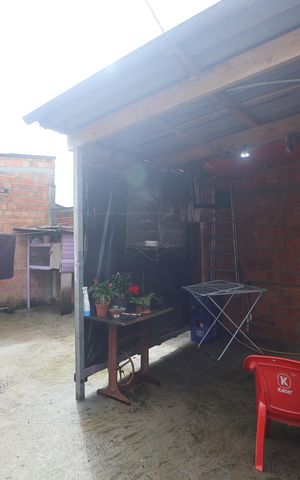 Casa à venda com 105m², 2 quartos e 2 vagasÁrea externa