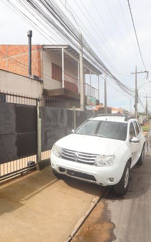 Casa à venda com 105m², 2 quartos e 2 vagasFachada
