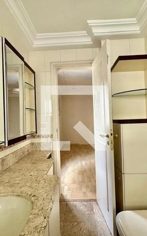 Apartamento à venda com 186m², 4 quartos e 3 vagas Apartamento à venda com 186m², 4 quartos e 3 vagasBanheiro