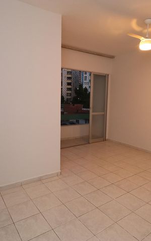 Apartamento para alugar com 112m², 3 quartos e 1 vaga Apartamento para alugar com 112m², 3 quartos e 1 vagaSala