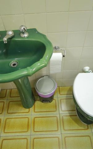 Casa à venda com 150m², 2 quartos e 2 vagasBanheiro dos quartos 