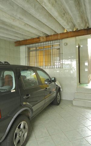 Casa à venda com 150m², 2 quartos e 2 vagasGaragem 