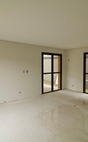 Casa de condomínio à venda com 189m², 3 quartos e 2 vagas Casa de condomínio à venda com 189m², 3 quartos e 2 vagasSala