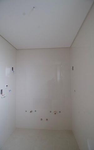 Casa de condomínio à venda com 189m², 3 quartos e 2 vagas Casa de condomínio à venda com 189m², 3 quartos e 2 vagasBanheiro - Suíte