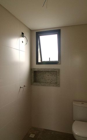 Casa de condomínio à venda com 189m², 3 quartos e 2 vagas Casa de condomínio à venda com 189m², 3 quartos e 2 vagasBanheiro