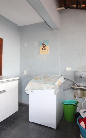 Casa à venda com 150m², 3 quartos e 2 vagasÁrea de Serviço 2