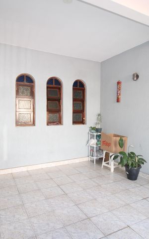 Casa à venda com 150m², 3 quartos e 2 vagasGaragem