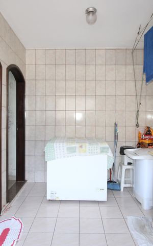 Casa à venda com 150m², 3 quartos e 2 vagasÁrea de Serviço 1