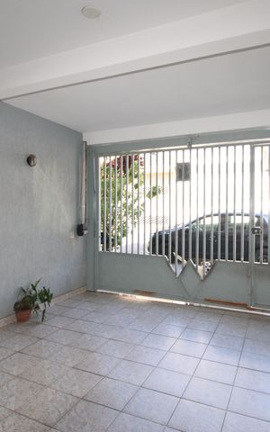 Casa à venda com 150m², 3 quartos e 2 vagasGaragem
