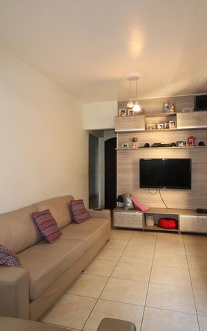 Casa à venda com 150m², 3 quartos e 2 vagasSala