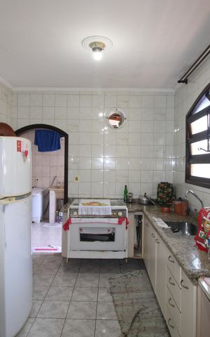 Casa à venda com 150m², 3 quartos e 2 vagasCozinha