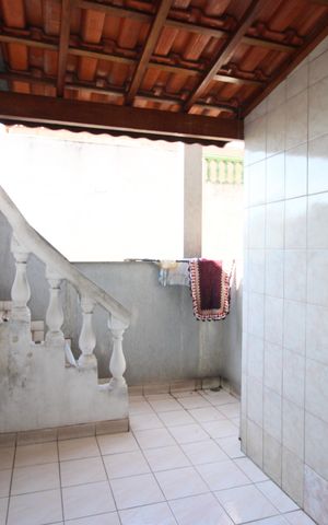 Casa à venda com 150m², 3 quartos e 2 vagasÁrea de Serviço 1