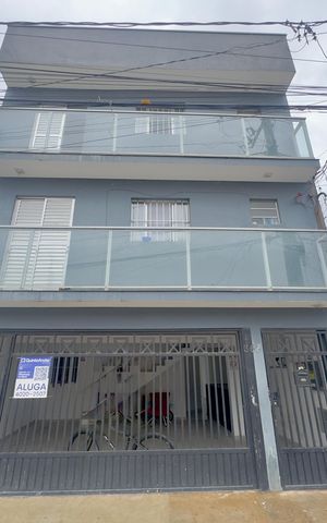 Studio para alugar com 40m², 1 quarto e 1 vaga Studio para alugar com 40m², 1 quarto e 1 vagaPlaca instalada na fachada do imóvel